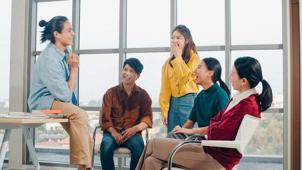 Contoh: 10 Kebiasaan Kecil Bisa Mengubah Hidup Secara Drastis 8 mengurangi sosmed